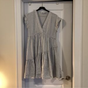 Vineyard Vines Black and White Striped Dress